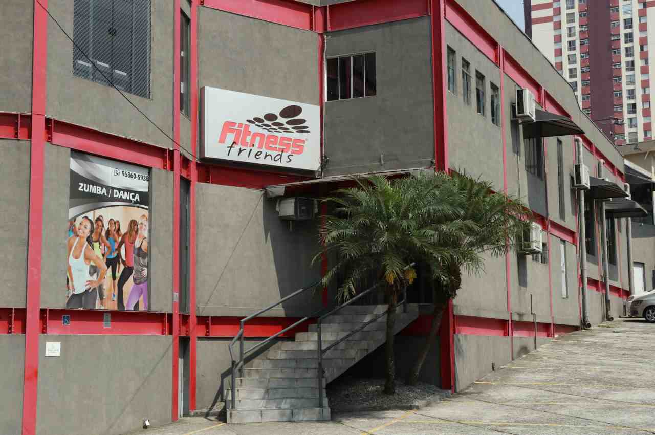 academias na freguesia do ó fachada fitness friends