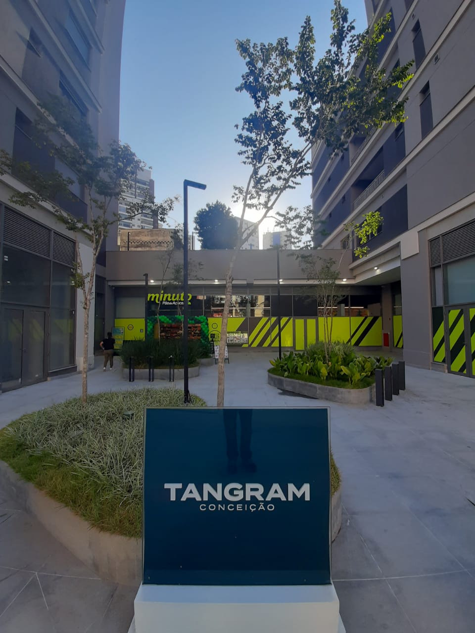 Lojas Comerciais Tangram Conceição