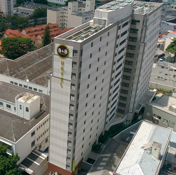 fachada do hotel b&b na luz em são paulo